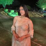 Mansi Taxak Instagram - All smilies here✨❤️ Wearing- @lubin_official #timestalent #inddianweddings #instadaily #instagram #instagood #explorepage #explore #trendingreels #trending
