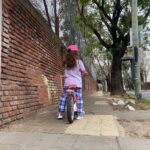 Manuela Pal Instagram - Sábado de calorcito y paseo! 🙌🏼