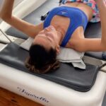 Manuela Pal Instagram – Les prometí mostrarles lo que hago en @figurellaarg esta es parte de mi nuevo entrenamiento. Yo soy muy vaga, no me gusta entrenar, me aburre y nada me engancha! Por ahora vengo regia! 💪🏼 
Si me está leyendo alguna como yo no duden en consultar porque está bueno! Mantenerse en movimiento es muy bueno para cuerpo, mente y alma! A mi me cuesta un montón hacerlo rutina pero acá me ven! 🙌🏼