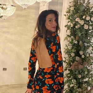 Manuela Pal Instagram - Que todas las noches sean noches de bodas 💍 @lizytagliani @sebasnebot los felicitamos!!! Los queremos! Gracias 🙌🏼