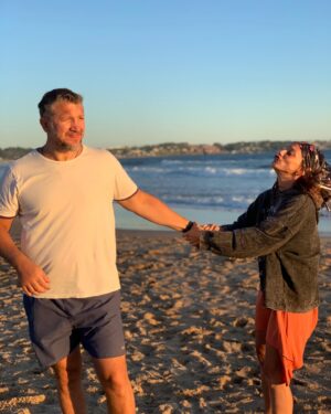 Manuela Pal Instagram - Feliz cumple mi amor! Gracias por siempre tener la palabra correcta, gracias por tu infinita paciencia y por hacerme reír! Amo nuestra familia, nuestros proyectos (a corto, mediano y largo plazo) te amo a vos! Que los cumplas feliz hoy y siempre 🫶🏻