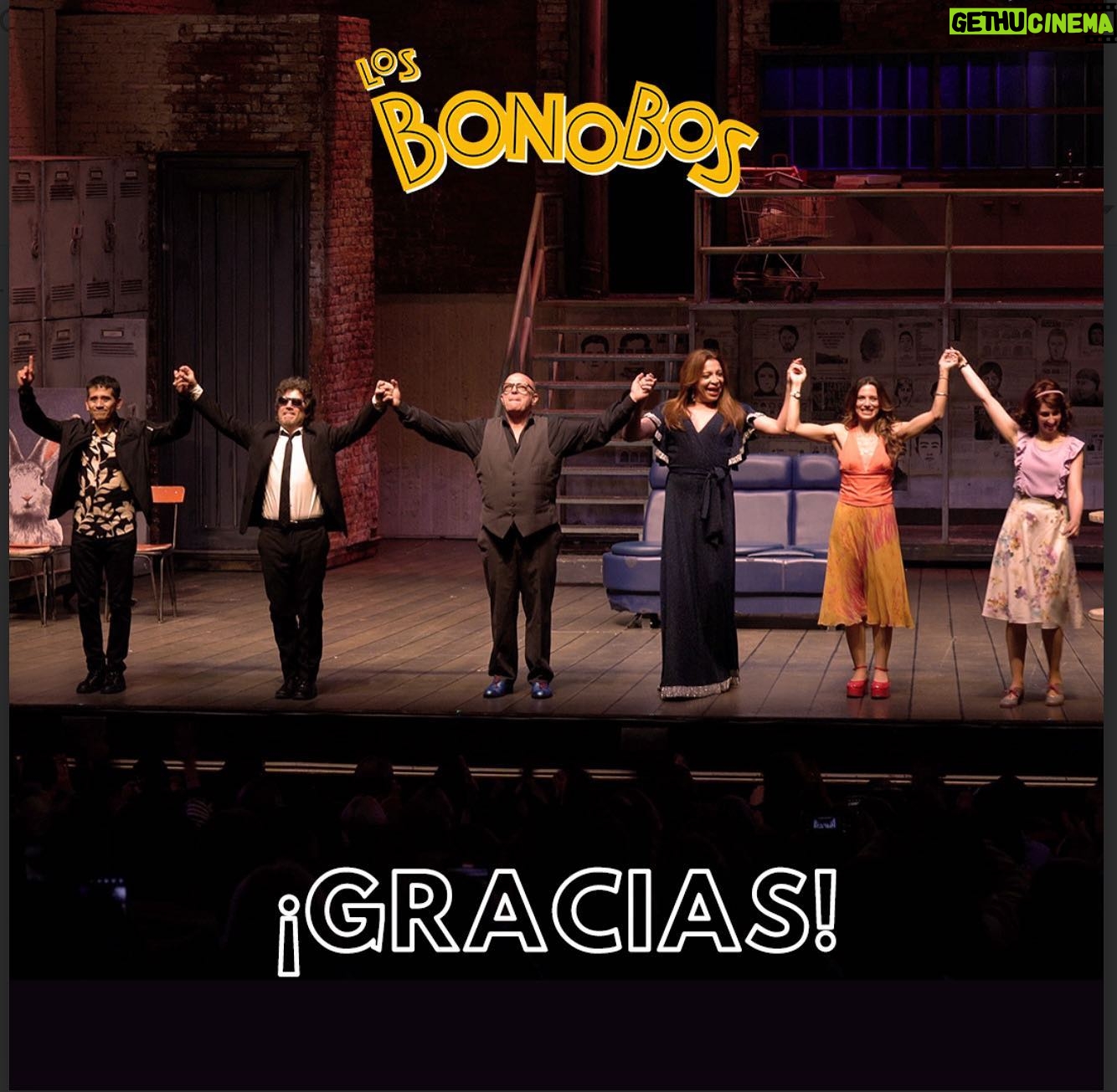 Manuela Pal - 1.1K Likes - 🙌🏻 GRACIAS A TODOS POR SER PARTE 🥳
✨ Los Bonobos la rompió una vez más 💥Gracias a todos por ser parte de esta obra tan linda y darle vida a los personajes más divertidos @lizytagliani @campiobra @petomenahemok @osquiguzman @manu.pal @anitagutierrezh 😎
Nos vemos en 2024... 🤭
teatro #comedia #art #amor #risas