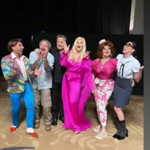 Manuela Pal Instagram - Se estrenó con todo! #PielDeJudas 
Con un elenco espectacular @gimenezsuok @antonio.grimau @davidmasaj @sebaslovich @patisebas y un equipazo! @rgbredes
❤️🙏🏻🙌🏼