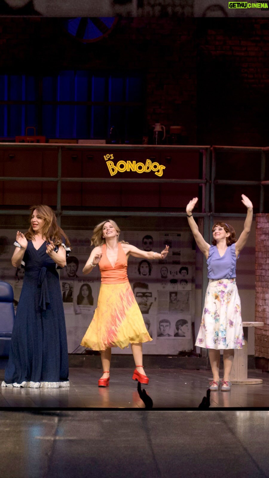 Manuela Pal - 1.4K Likes - 🤩 JESSICA, ÁNGELES Y BEA EN LOS BONOBOS 🤩
🔥 Comienza una nueva semana de funciones 😜 Diversión 100% asegurada 🤣 ¿Te la vas a perder?
🗓️ Próximas Funciones:
🎫 HOY: 20:30hs
🎫 Viernes 20:30hs
🎫 Sábado: 20:00hs y 22:30hs
🎫 Domingo: 20:00hs
🥳 Entradas en venta en @plateanet o en la boletería del teatro @elnacionalsancorseguros 🎭
🙌🏻 Clientes @bbva_argentina 20% de reintegro y 3 cuotas sin interés ✨
💥 ¡Los Bonobos te va a encantar! 💥
☺️ @lizytagliani @campiobra @petomenahemok @osquiguzman @manu.pal @anitagutierrezh
#teatro #comedia #art #amor #risas