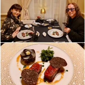 Mao Daichi Instagram - 🎄クリスマスイヴ🎄は
ガストロノミージョエル・ロブションで❣️
関谷シェフ🧑‍🍳の最高峰のお料理を🍽
ペアリングと共に…🍾🥂🍷☕️

関谷シェフ🧑‍🍳はフランス料理会の最高峰の称号
✨「MOF」✨を
料理部門で受章されました👏
フランスの国家最優秀職人章料理部門を
フランス人以外で受章されたのは史上初‼️
それも一回で‼️おめでとうございます❣️❣️

お人柄も素晴らしい関谷さん🧑‍🍳
私達の好みに合わせたスペシャルメニューを
ご用意してくださり、
おかげ様で、素敵なイヴとなりました🍽️🎄

#クリスマスイヴ
#ガストロノミージョエルロブション
#森田恭通デザイン
#ジョエルロブション
#joelrobuchon
#ミシュラン三ツ星★★★
#ミシュラン三ツ星17年連続
#関谷健一朗シェフ#絶品#美味
#MOF#最高峰#おめでとうございます
#大地真央
#MAODAICHI
#森田恭通
#yasumichimorita