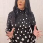 María Conchita Alonso Instagram - #noalapirotecnia #dinoalapirotecnia #dinoalosfuegosartificiales Y que todos tengamos una #feliznavidad! Vestido @mukavintage 🧡 I’m saying #notopyrothnics especially this month of December where it is used ALOT. Animals and autistic children hurt enormously with the sound of the “beautiful” fireworks. #saynotofireworks and may all have a #merrychristmas! #saynotophyrotechnics #mcasinverguenzatour #mariaconchitaalonso #mariaconchita