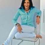 María Conchita Alonso Instagram - La vida... bonita y fea, alegre y triste, amorosa y odiosa, justa e injusta, fácil y dura... sea como sea, vívela lo mejor que puedas. Llora, rie, grita, baila, canta, no tengas miedo. Vívela como te de la gana sin importarte lo que puedan pensar de ti. 💋 🧡 Sometimes life is pretty, other times not, it brings happiness and sadness. It's fair and easy at times, very unfair and hard at other, peaceful and stressful. So, don’t be afraid to laugh loud, cry, to not follow rules, to scream, sing, dance and contradict others... no matter what, live as you wish without being afraid of what “they” might think of u. ‘Cause at the end of the tunnel, your happiness is brought to you only by how you're feeling inside... • • • #mcasinverguenzatour #mariaconchitaalonso #mariaconchita #live #time