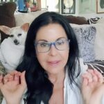 María Conchita Alonso Instagram – Esto pasó el Viernes en el live que tuve con @danielrenemusic, pero que esperaban! Era mi 1r live por el reloj… (TT) 🤭 . Finalmente pudimos hacerlo y compartimos con casi 8,000 personas. Gracias! Espero los que nos vieron desde Mxco vayan Abril 26 a @salonlamaraka. Se divertiran mucho con #sinverguenza 😁
🧡
This is from last Friday, my first live on TT (tiktock). Had no clue what to do… but thank God it happened! Danny came to my rescue and we had looots of fun.
Promoting Sin… vergüenza, talking about makeup, music, the world we live in and life!
•
•
#mcasinverguenzatour
#mariaconchitaalonso
#mariaconchita
#musica #mexico
#lamaraka