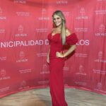 María Eugenia Larraín Instagram - Gracias Festival de la canción de Los vilos 2024 por una noche mágica!!! Mas de 15.000 personas disfrutando esta fiesta maravillosa al lado del mar... hoy los esperamos nuevamente a partir de las 21:30 hrs. con la actuación de flaviana y Bruno al ritmo del Axé, en el humor Coronel Valverde y cerrando la jornada festival, desde Argentina... Ráfaga🤗💖... los esperamos a todos!!! Entrada gratuita🥰🥰🥰 Gracias por el hermoso vestido rojo a @castaydevotachile.cl #festival #2024 #baile #familia #verano #playa #entretencion #canto