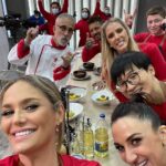 María Eugenia Larraín Instagram - Se viene con todo hoy... el primer capítulo de " El Discipulo del Chef" a las 22:30 por las pantallas de CHV... imperdible!!! Bss @chilevision @discipulochv @renata_bravo_ @giulianasotela @yuhui_po @emiliadaiber @zafrada.diaz @fabriciovasconcelosoficial @sergiarola