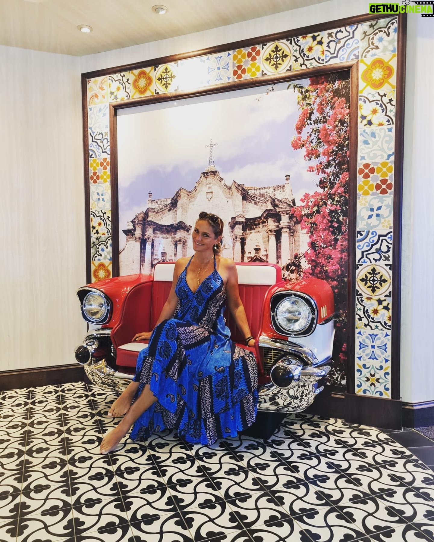 María Eugenia Larraín Instagram - Disfrutando unos días de descanso con mi familia🫶🫶🫶