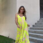 María Eugenia Larraín Instagram - Conoce la nueva colección maravillosa de vestidos y accesorios de @jardinemergente qué tiene esta temporada de verano 2023✨✨✨ 🫶 Sandalias @victorgonzalezhandmade