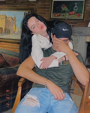 María José Mariscal Instagram - I’m truly grateful to have u <3 

ache be de hermanito 🤍