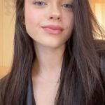 María José Mariscal Instagram – No les puedo decir que es mi makeup routine, porque cada día me maquillo diferente, pero es el del día de hoy <3 
@fentybeauty 
@toofaced 
@sheglam_official 
@benefitmexico 
@sephoramx 
@milkmakeup 
@patmcgrathreal 
@narsissist 
@anastasiabeverlyhills 
@diorbeauty