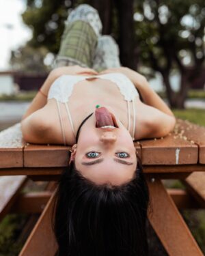 María José Mariscal Instagram - haciendo las cosas sin pensar porque si las pienso, no las hago

📸: @josecolin