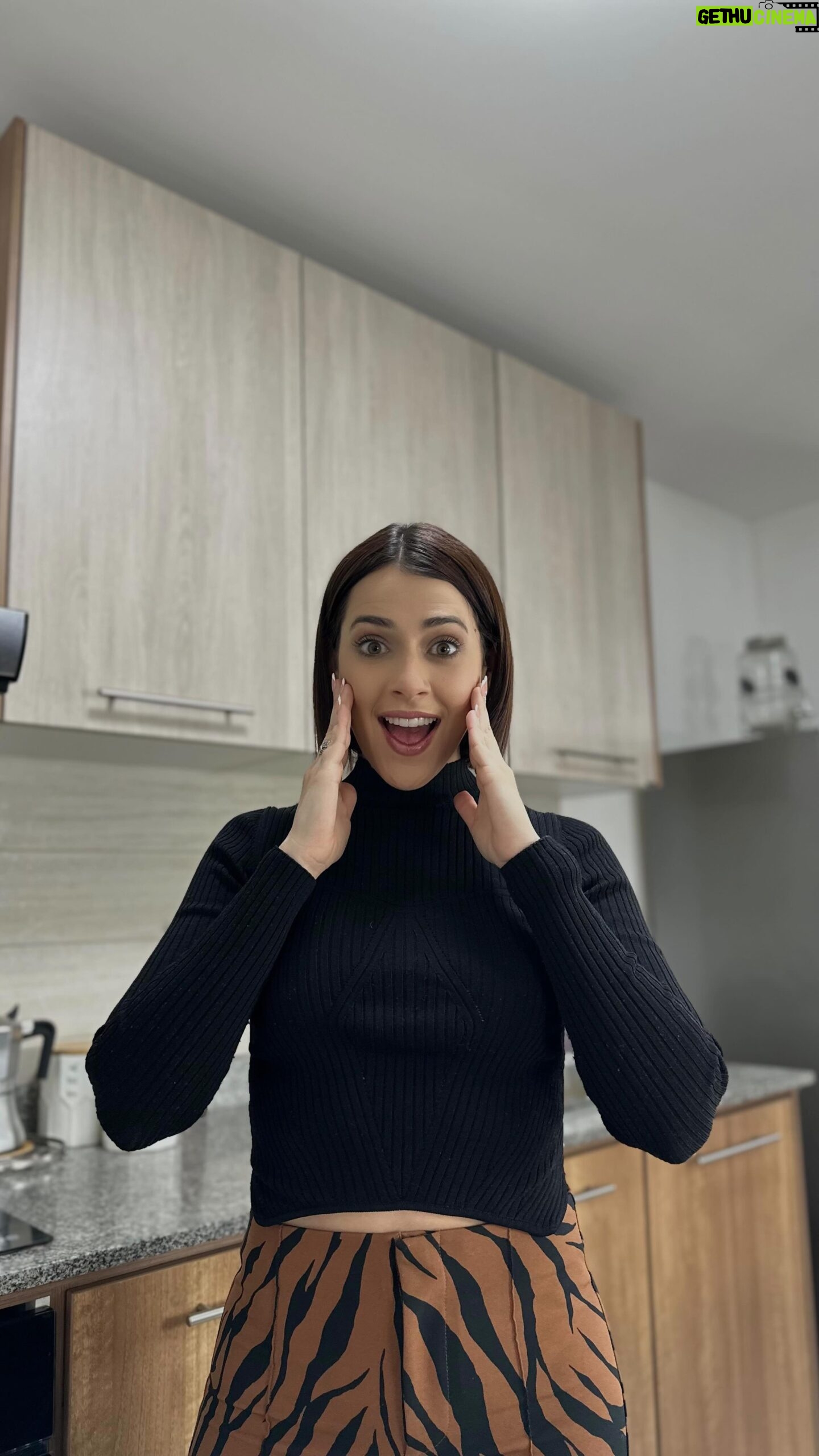 María Karla Gómez Instagram - Nunca fue tan fácil renovar el hogar, ven y disfruta de los descuentos de hasta el 74%, con el Marciverario de @marcimexec ✨🤩⚡️