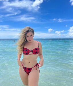 María Rubio Sánchez Instagram - Primeritos días (Que sepáis que cuantos más likes, más comentarios y más interacción, MÁS, contenido subiré en estos próximos días 😈 ya sabéis, A ALIMENTAR A LA BESTIAAA)