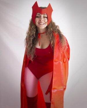 María Rubio Sánchez Instagram - “-You took everything from me.
-I don’t even know who you are.
-You will.”

🎃✨Feliz Halloween de parte de la  mayor bruja del reino ✨🎃