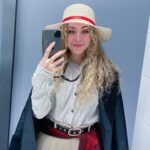 María Rubio Sánchez Instagram - Hace unas semanas hice un inspired outfit desos para el salón del manga y a pesar de que iba de shanks de forma MUY evidente , mucha gente pensó que era heidi :(((