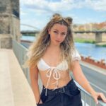 María Rubio Sánchez Instagram - Ni un fin de semana sin fotito linda (que se note que es verano) este día comí en un sitio muy chulo y muy rico y no tuve dolor de (panza), un aplauso para miii ❤️