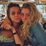 María Rubio Sánchez Instagram - 2022, un año de locos. Pero lo termino tan bien como lo empecé: rodeada de las personas que más quiero. Estoy llena de amor y no puedo ser más afortunada. Me deseo lo mejor para 2023 ❤️ Y…. Se vienen cositas. Que ya era hora😉