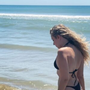 María Rubio Sánchez Instagram - Soy un topo que no sabe abrir los ojillos (le pedí fotos a mi madre y me hizo cuarenta vídeos de menos de 1 segundo, de ahí la calidad de mierda)