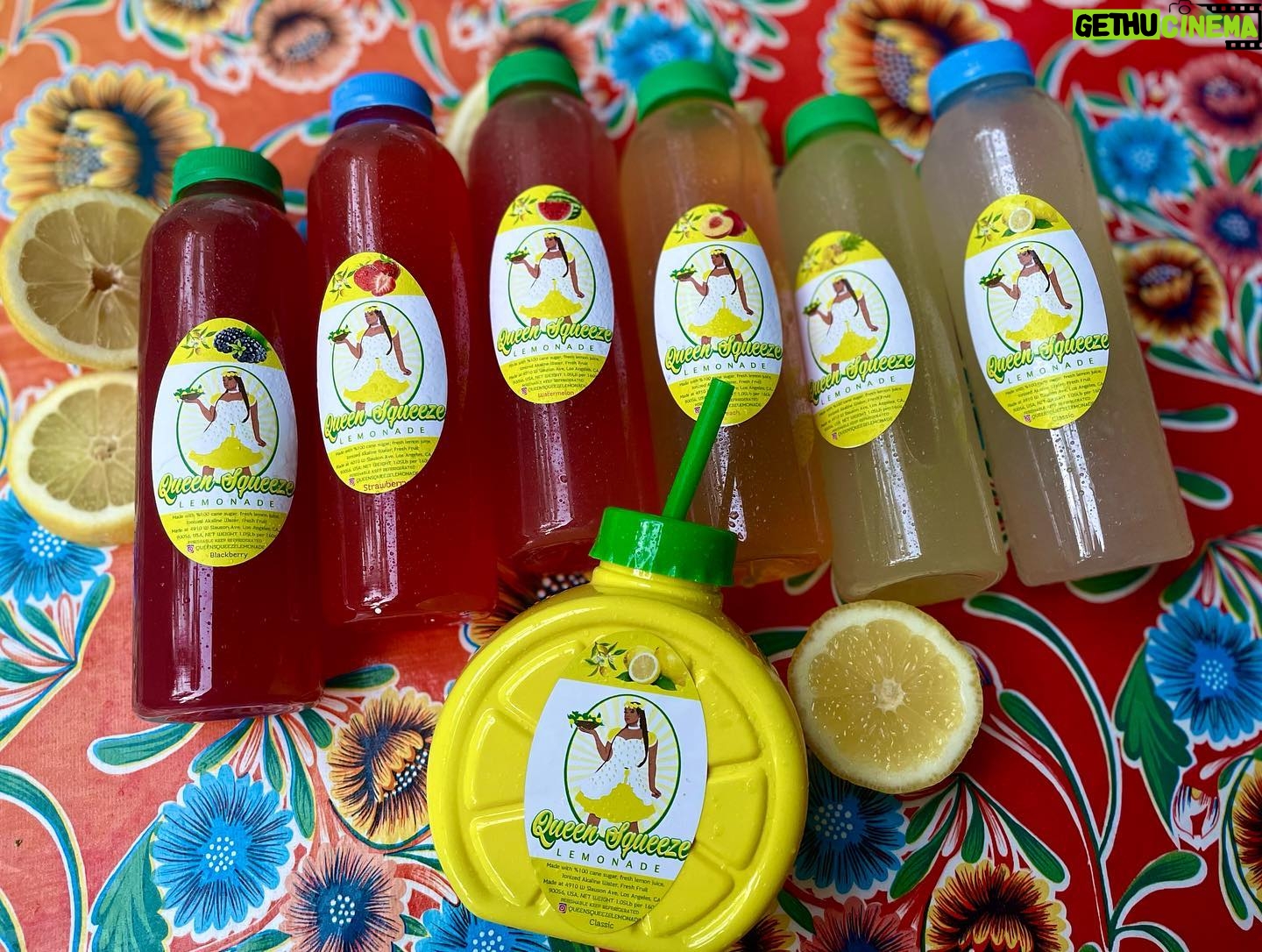 Mara Wilson Instagram - So @queensqueezelemonade makes the BEST LEMONADE I’ve ever had! There are SO MANY good flavors — peach, blackberry, strawberry, pineapple, and more! —and it is SO refreshing on a hot day. Or even on a cold one! If you’re in LA, you can get some at their storefront on 4910 W. Slauson Avenue or at the Los Feliz Flea Market! Not only will you have the BEST lemonade of your life, but you’ll be supporting a local, eco-friendly, Black women-run small business. And also just some kind and lovely people! 🍋🍹