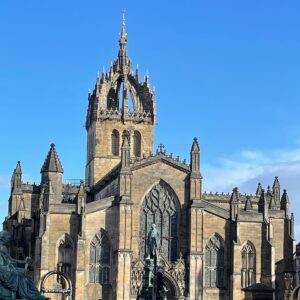 Mara Wilson Instagram - Edinburgh is a real place?! Apparently so 🤯 Come see me at @comicconscotland today and tomorrow and prove to me this is not just a magical fairy wizard land!