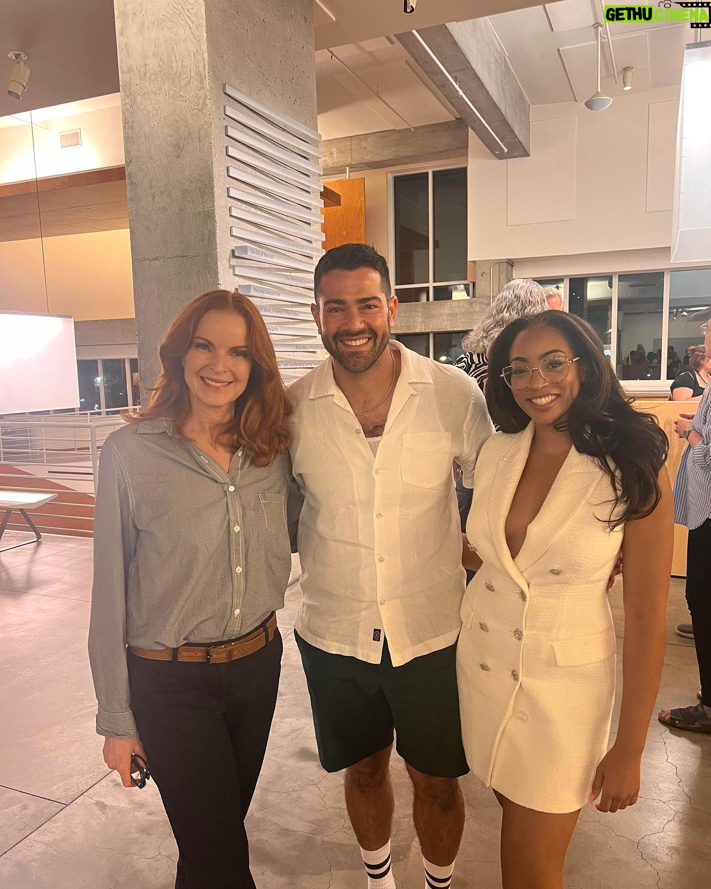 Marcia Cross - 21.9K Likes - Two worlds collide. It was wonderful to have @realjessemetcalfe, @reallymarcia’s cast mate in #DesperateHousewives, join us at Pay the writer.