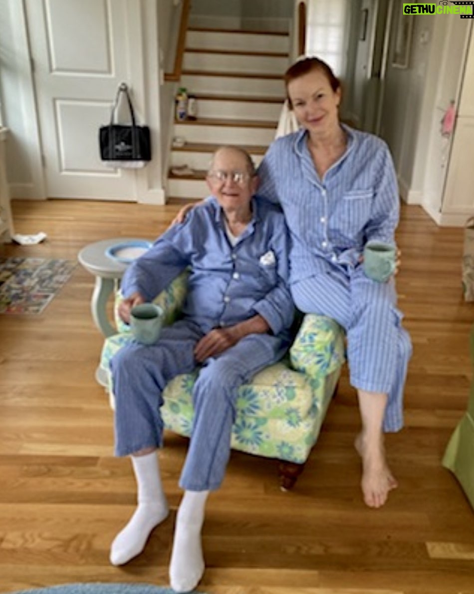 Marcia Cross - 32.1K Likes - Apple-Tree
My father and fashion icon.
97 and he’s still got it going on.
Love to all❤️
#gratitude #fathers
#family
#