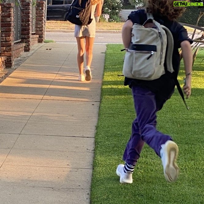 Marcia Cross - 14.2K Likes - And away they go!!
At least it’s not to college…yet.
For all of you who just did that drop off my heart goes out to you. ♥️
#high school#sisters#school-bus