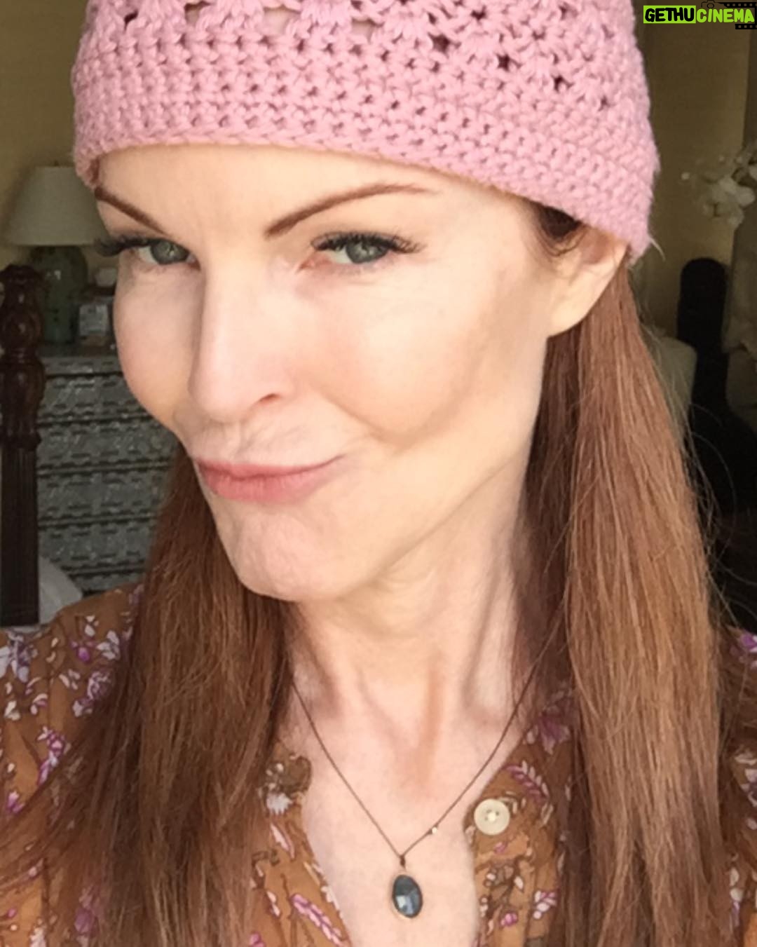 Marcia Cross - 32.3K Likes - Thanks for all of your love.
I am rockin a #beanie and a #hairtopper and getting on with the glory of living! #resurrection #cancer
#gratitude ONWARD.