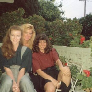 Marcia Cross Instagram - I lost my oldest friend Jackie ( middle) to ovarian cancer today. Please keep up on doctors appts and please DO NOT USE BABY POWDER on your PRIVATES.
#ovariancancer #johnsonandjohnsonlawsuit #love #friendship