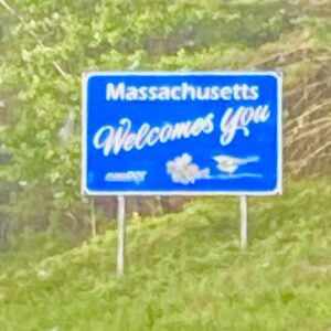 Marcia Cross Instagram - Epic road trip home to see my parents. I am eternally grateful to be able to see them and deeply aware that so many have lost their loved ones with no way to see them or say goodbye. My heart goes out to you all. ❌⭕️🙏❤️m