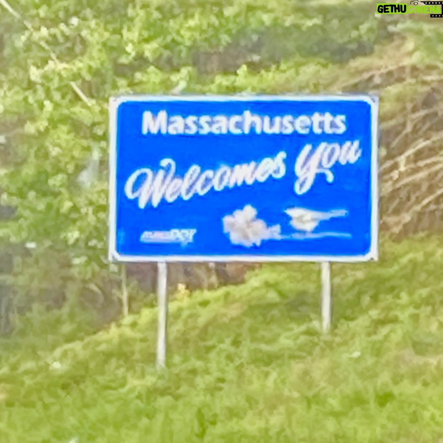 Marcia Cross - 11.4K Likes - Epic road trip home to see my parents. I am eternally grateful to be able to see them and deeply aware that so many have lost their loved ones with no way to see them or say goodbye. My heart goes out to you all. ❌⭕️🙏❤️m