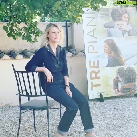 Margherita Buy - 3K Likes - ⭐️ conferenza stampa #TrePiani di #NanniMoretti
Look @giorgioarmani Press @upgradeartist
Make up and hair @fulviatellone @simonebellimakeup