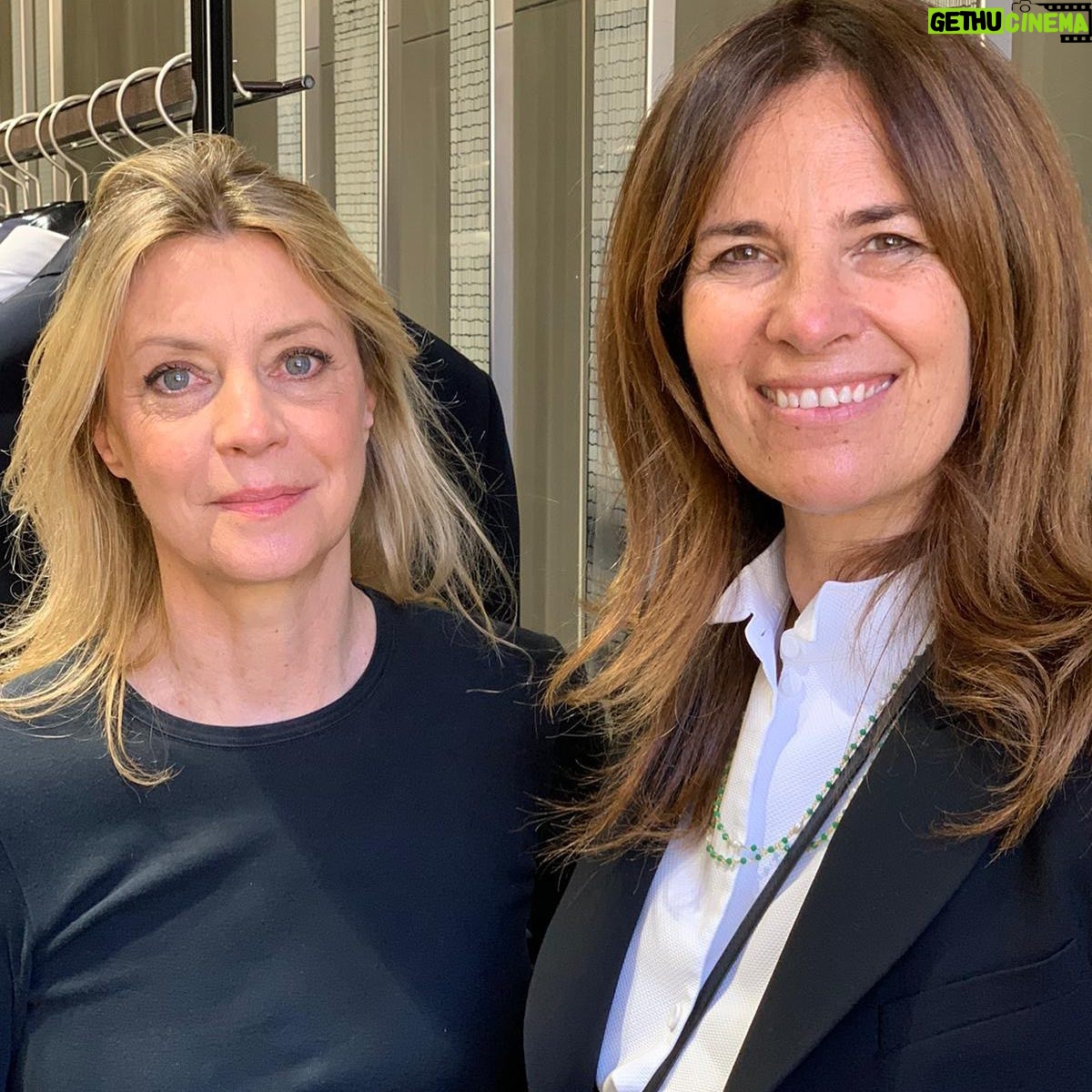 Margherita Buy - 2K Likes - Io e Roberta🌺
#giorgioarmani