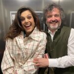 Margherita Vicario Instagram - Mi fanno male gli zigomi da quanto ho sorriso ieri sera all’anteprima milanese di “Gloria!”. GRAZIE INFINITE a tutti gli amici musicisti e non che sono venuti a scoprire il film. 🕊️❤️ Grazie a @galateabellugi ed @elio_eelst elegantissimo attore cinematografico! A @_______dade 🕳️ A @01distribution @rai_cinema @tempestafilm @japoco_b @metatronmgmt @pietrocamonchia @camilla_monge @islandrecords_it @lindanegrini @goigest girlz @t3kneagency @spaziocinema A @simonesifufurlan per la cura, a @viviennewestwood che un total look più Gloria! di così non si poteva))) A @beabongiasca 💍 A @grant_hairdresser per avermi pettinato A @raffaeleschioppomakeup 💥 e a tutte le persone che stanno lavorando all’uscita di questa creatura. DALL’11 APRILE AL CINEMA, “GLORIA!” sulle sue gambe. A chi l’ha già visto, grazie per le parole e gli sguardi❤️ 📸 @clara.parmigiani