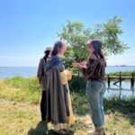 Margherita Vicario Instagram - Com’ero sul set Vs come sono veramente 😏❤️‍🔥 (o Del Fascino del Set) GLORIA! è ancora al cinema. 🕊️🕊️🕊️ . @01distribution @tempestafilm @rai_cinema