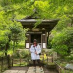 Margherita Vicario Instagram – Tokyo parte 1 🇯🇵🕊️
Grazie Gloria! 
Grazie Filmitalia, grazie Cinecittà, grazie Carla, Monique, Rossella, Nicola, Maria, Yukari, Atzco. 
Daniele, Andrea, Ginevra, Paolo, Fabio, Laura, Edoardo, Sofia, Elena, Chiara, Daniele, Giulia, Fulvio, Valentina…l’Ambasciatore, il Maestro Umebayashi. Francesco🍣 e tutti i giapponesi che sono venuti alle nostre proiezioni del Festival di Cinema Italiano a Tokyo, questa bellíssima città piena di strambezze, la torre delle cazzate, la pace dei templi, i puncake.

Domani un bel Tokyo-Taranto. E poi orchestra! 
vai Gloria! piccoletta 
.
@tempestafilm @rai_cinema