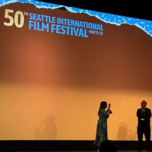 Margherita Vicario Instagram - Le proiezioni di Gloria! al @siffnews 🇱🇷SEATTLE INTERNATIONAL FILM FESTIVALsono state bellissime. Viaggio di lavoro, ma turista presso me stessa. Audience fomentatissimo e sincerely moved. They LLLLOVE the anachronism. 
Grazie @angelace per l’accoglienza e tutti i 7.740 volontari.

qui molti film, molti granchi  e parecchi Nirvana, più un’ altra serie di cose particolari…Buonanotte✨✨✨

@tempestafilm @rai_cinema @tell.film @01distribution