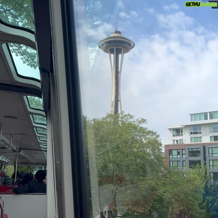 Margherita Vicario - 3 Likes - Le proiezioni di Gloria! al @siffnews 🇱🇷SEATTLE INTERNATIONAL FILM FESTIVALsono state bellissime. Viaggio di lavoro, ma turista presso me stessa. Audience fomentatissimo e sincerely moved. They LLLLOVE the anachronism.
Grazie @angelace per l’accoglienza e tutti i 7.740 volontari.
qui molti film, molti granchi e parecchi Nirvana, più un’ altra serie di cose particolari…Buonanotte✨✨✨
@tempestafilm @rai_cinema @tell.film @01distribution