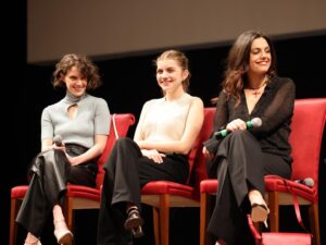 Margherita Vicario Instagram - “GLORIA!” é stato il film di chiusura del @bifest! 
Grazie per queste 36 ore insieme a queste due meraviglie. @carlottagamba_ e @galateabellugi mi mancava avervi vicino, e ieri il pubblico di Bari ha amato le vostre LUCIA E TERESA. E io non vedo l’ora di rivedervi per ciacolare, ascoltarvi e girarvi intorno.

Grazie di tutto  @01distribution @rai_cinema e dulcis in fundo a @japoco_b e @tempestafilm ❤️

A @marni, @scarosso, @beabongiasca e @simonesifufurlan per la carinezza in ogni dove.

“GLORIA!” dall’ 11 aprile al cinema.
Baci
M.

Foto di @rocco_giurato