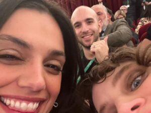 Margherita Vicario Instagram - “GLORIA!” é stato il film di chiusura del @bifest! 
Grazie per queste 36 ore insieme a queste due meraviglie. @carlottagamba_ e @galateabellugi mi mancava avervi vicino, e ieri il pubblico di Bari ha amato le vostre LUCIA E TERESA. E io non vedo l’ora di rivedervi per ciacolare, ascoltarvi e girarvi intorno.

Grazie di tutto  @01distribution @rai_cinema e dulcis in fundo a @japoco_b e @tempestafilm ❤️

A @marni, @scarosso, @beabongiasca e @simonesifufurlan per la carinezza in ogni dove.

“GLORIA!” dall’ 11 aprile al cinema.
Baci
M.

Foto di @rocco_giurato