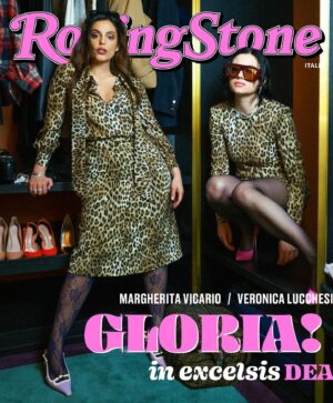 Margherita Vicario Instagram - @margheritavicario alla regia, @veronica___l in scena: è un doppio esordio da copertina quello delle due cantautrici al cinema con ‘Gloria!’, un film travolgente (già in concorso a Berlino) che parla di musiciste dimenticate dalla Storia per aprire un dibattito anche sulla contemporaneità dell’industria. Un racconto di chiavi che possono (finalmente) aprire porte. E di sorellanza. Perché da sole non si fa niente, men che meno la musica

La cover story al LINK IN BIO

Intervista: @kinechia
Photographer: @clellinovara
Rolling Stone producer: @mros77
Art Director: @mindglass per @leftloft.design
Rolling Stone Fashion Editor: @francescapiovano
Hair Styling: @cotrilspa
Stylist Margherita Vicario: @simonesifufurlan
Stylist Veronica Lucchesi: @mrlollo
Photographer Assistant: @a.biag.io
Margherita Vicario Stylist Assistants: @beatricemelandri @itsgaiabonfiglio @atramsol Veronica Lucchesi Stylist Assistant: @paolosbaraglia 
Video Maker & Editor: @simonedurantegroup 
Video Operator: @maurizio_valentini_foto_video  Location: @hotelvilon 
Per #Gloriailfilm Produzione: @tempestafilm con @rai_cinema 
Distribuzione: @01distribution