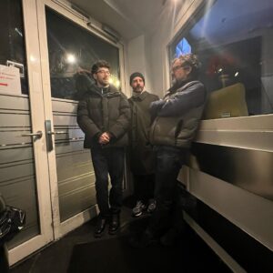 Margherita Vicario Instagram - Ho ancora negli occhi la bellezza folgorante delle ragazze, gli sguardi incoraggianti dei produttori, i sorrisi della troupe, dei miei collaboratori, le danze sfrenate di tutti, compresa la falange di famiglia e amici arrivata a sostenermi. 
Grazie a tutti.
Come ha detto qualche critico: c’è amore, passione ed energia in ogni fotogramma. Nessuno lo può negar❤️

“GLORIA!”
Venite a vederlo al cinema l’11 aprile?

Grazie @berlinale @tempestafilm @01distribution @rai_cinema @japoco_b @la_jonny_8 @uncantobrasileiro @_______dade styled by @simonesifufurlan 
FOTO di @rocco_giurato