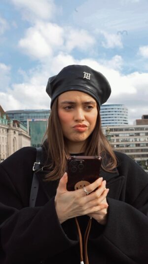 Margo Dumas Instagram - New chapter of my life.📒
📍LONDON