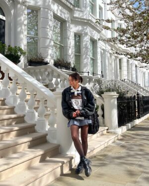 Margo Dumas Instagram - 50 shades of me in London 🇬🇧🐒

#ootd #🧅