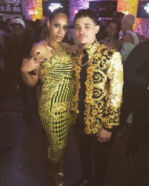 Margot Bingham Instagram - Golden, golden, golden. These people, this show, our captain @officialspikelee our platform @netflix ...grateful I get to play Clo, humbled by these talented circle of actors and humans, I’m living this life like it’s golden 💫✨ enjoy the season 🥰🙏🏽❤️ (📸 the one and only @johnnynunez ) #shesgottahaveit #netflix #netflixandchill