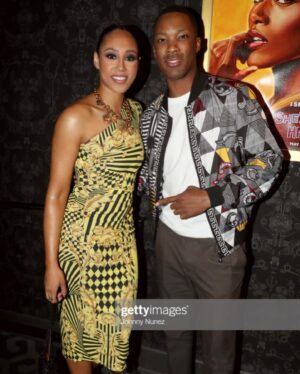 Margot Bingham Instagram - Golden, golden, golden. These people, this show, our captain @officialspikelee our platform @netflix ...grateful I get to play Clo, humbled by these talented circle of actors and humans, I’m living this life like it’s golden 💫✨ enjoy the season 🥰🙏🏽❤️ (📸 the one and only @johnnynunez ) #shesgottahaveit #netflix #netflixandchill